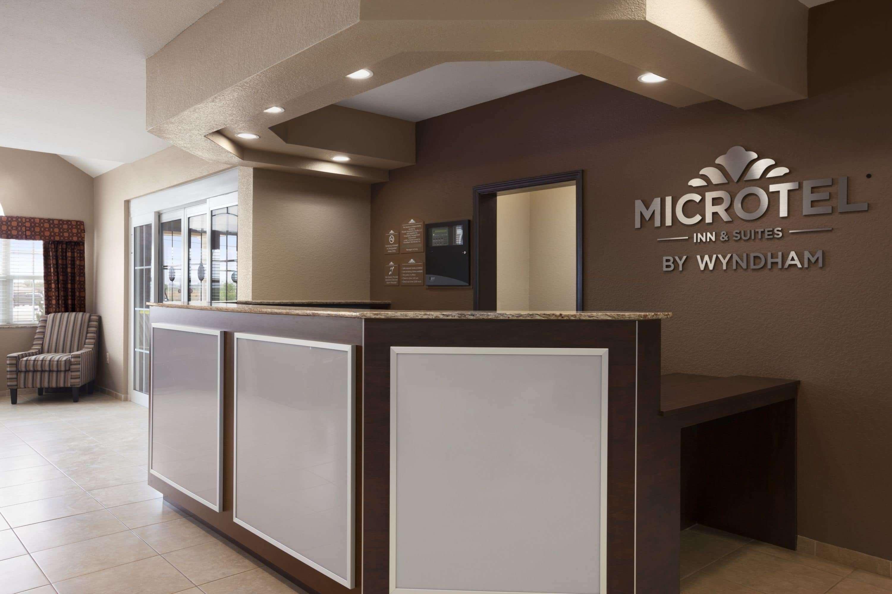 Microtel Inn & Suites Котулла Экстерьер фото