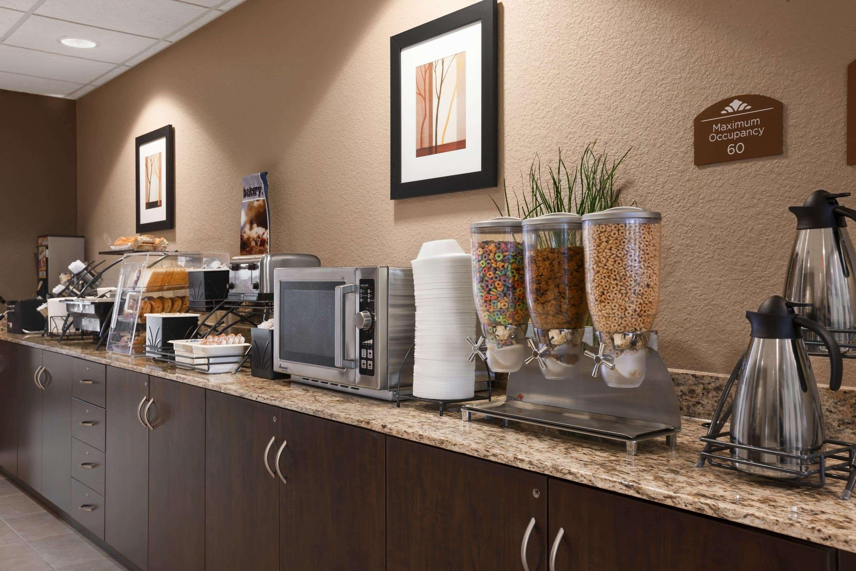 Microtel Inn & Suites Котулла Экстерьер фото